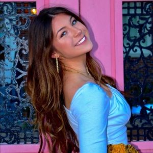 Meet your Posher, Macey